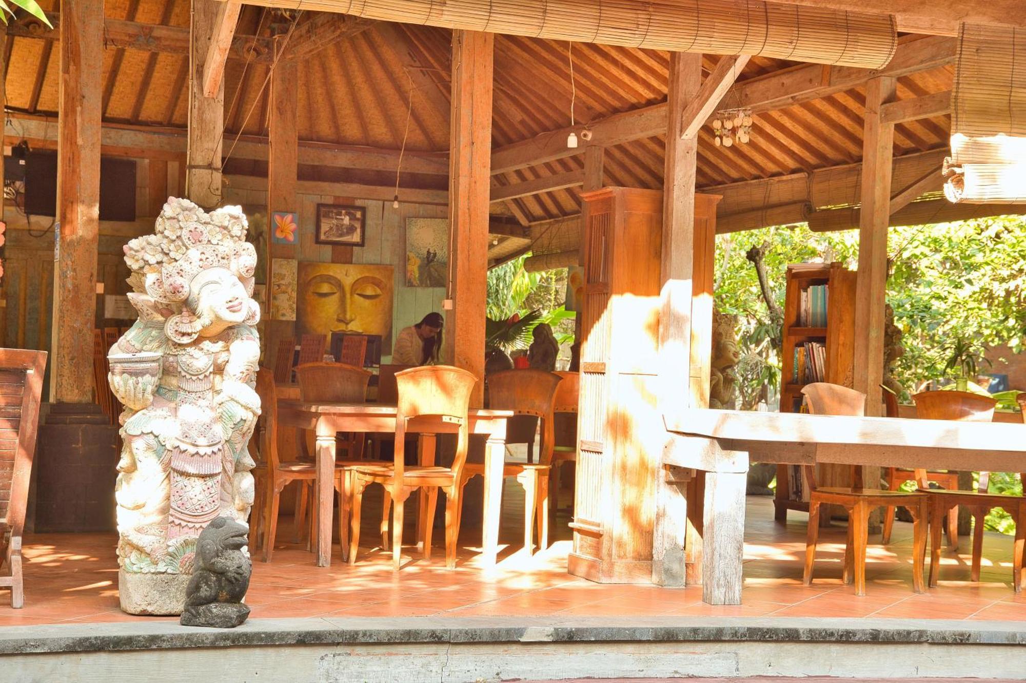Bali Telaga Hati Yoga Healing And Retreat Center Hostel Sanur Esterno foto